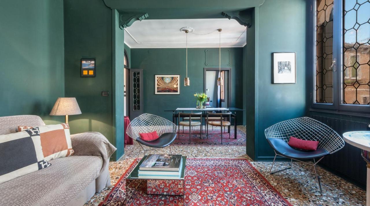 Stylish Renovated Apartment In The Heart Of The City Venice Exterior photo